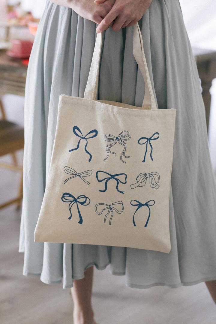 Jamie Bow Canvas Tote